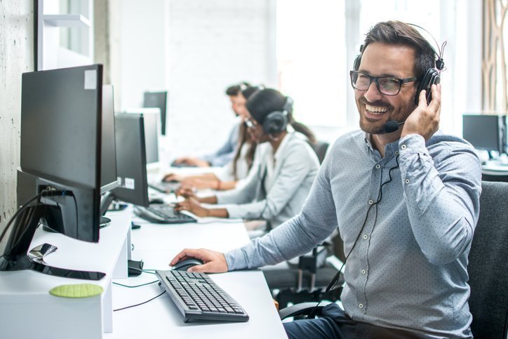 customer service influencer