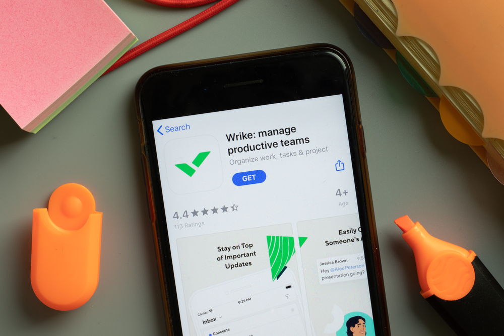 Wrike-app-in-the-app-store-on-a-smartphone-screen